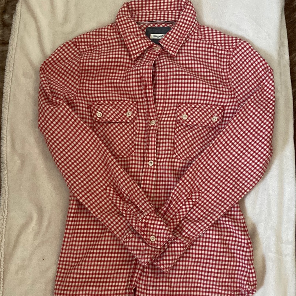 NWOT True Grit Button Down